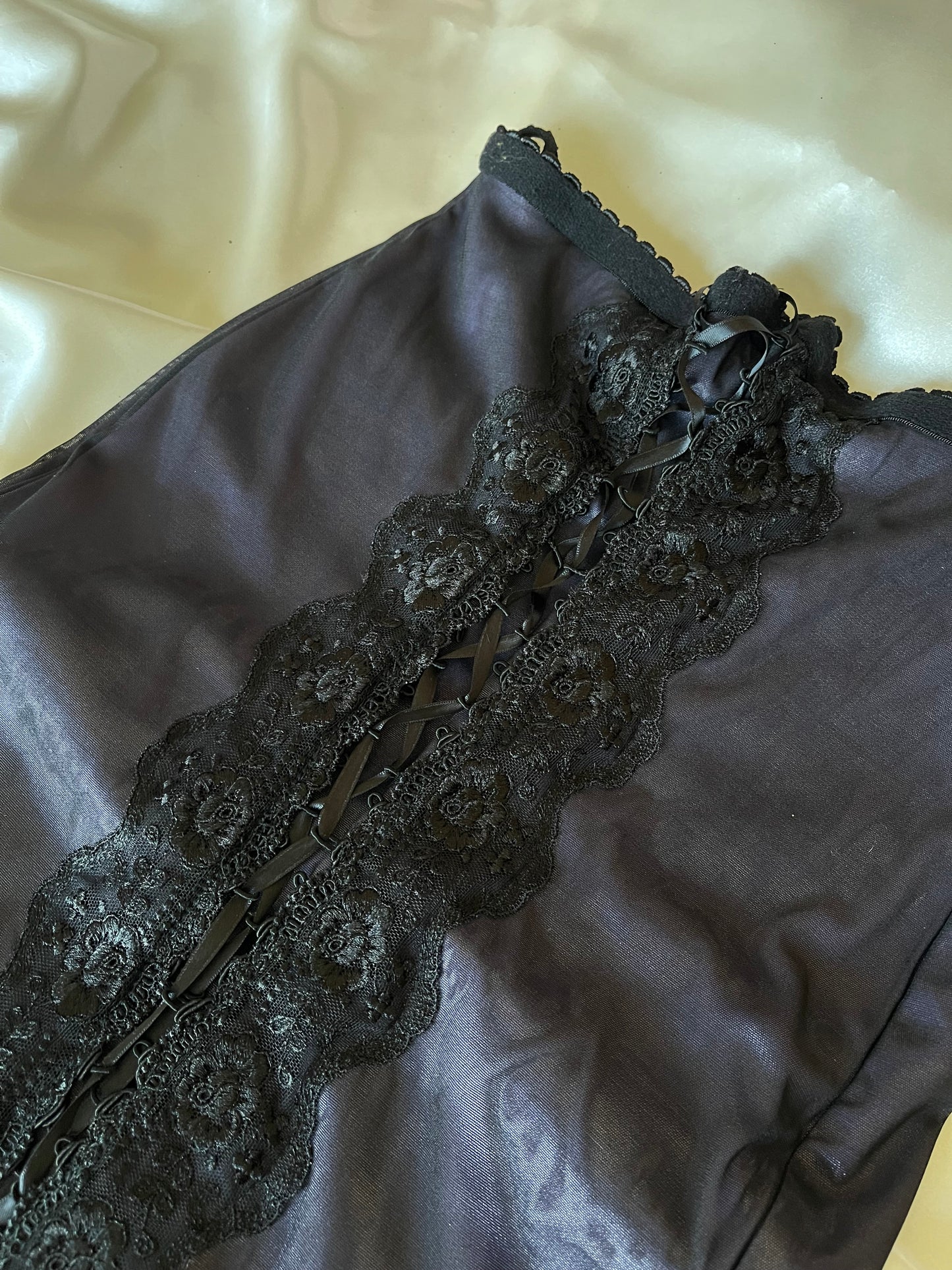 Vintage Lace Midi Pencil Skirt