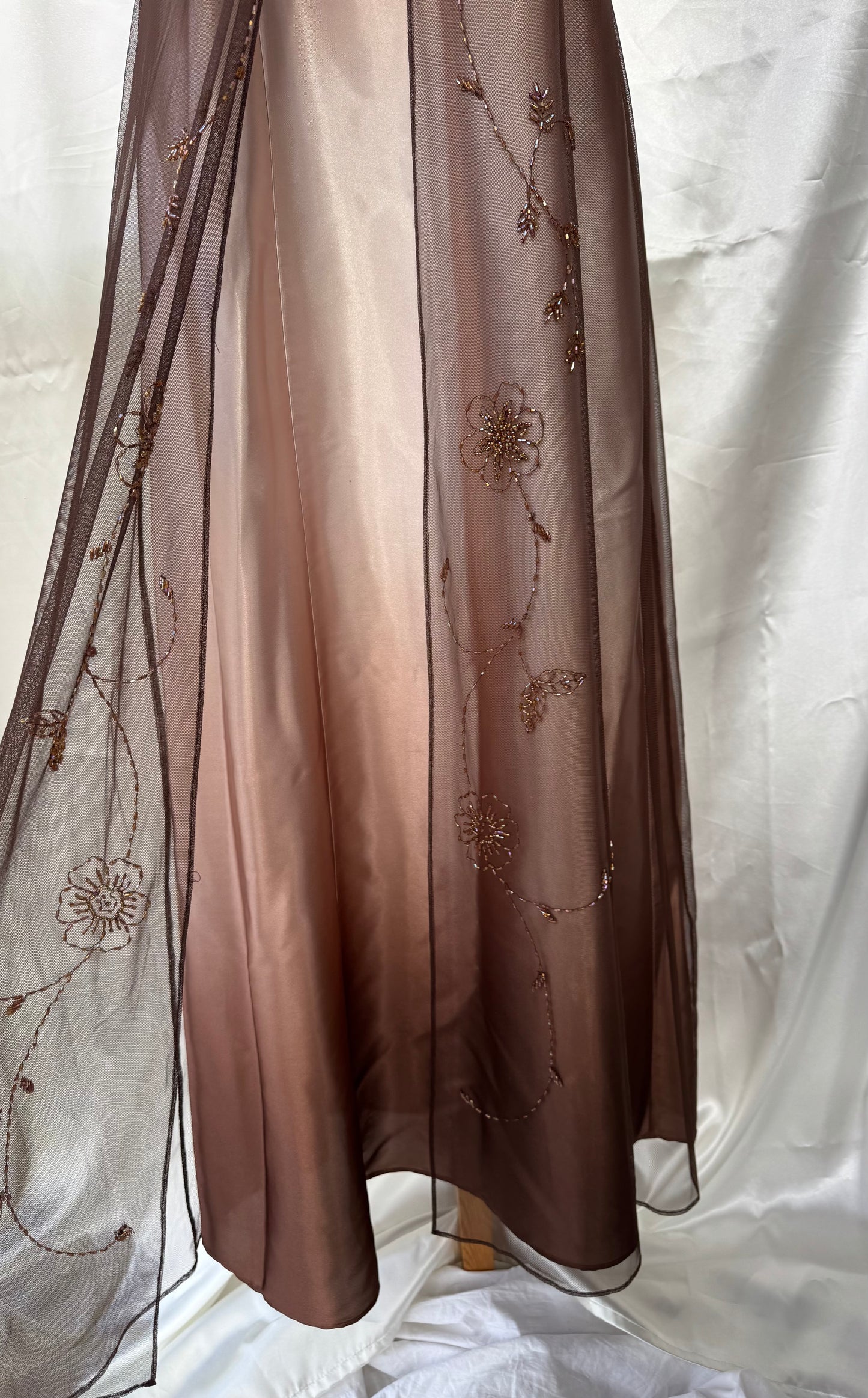 Gorgeous Brown Tulle Beaded Vintage Royal Gown