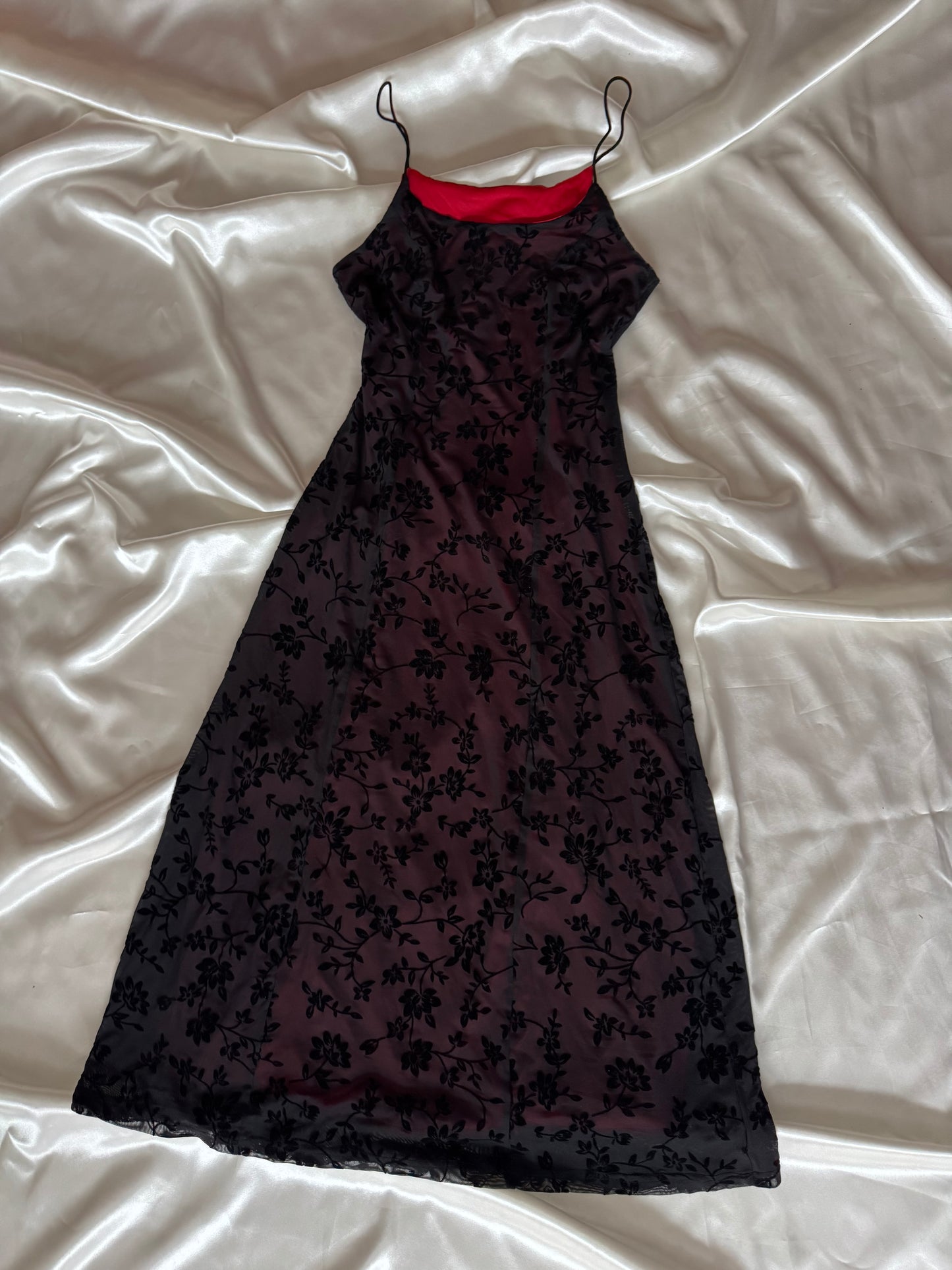 Red & Black Floral Velvet Gothic Vintage Dress
