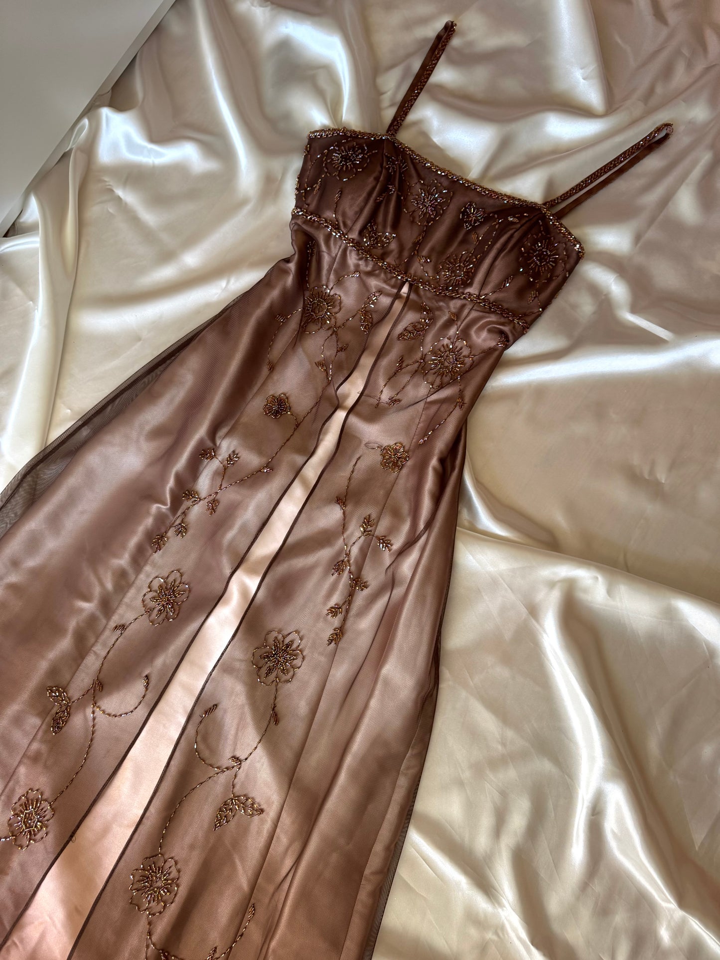 Gorgeous Brown Tulle Beaded Vintage Royal Gown