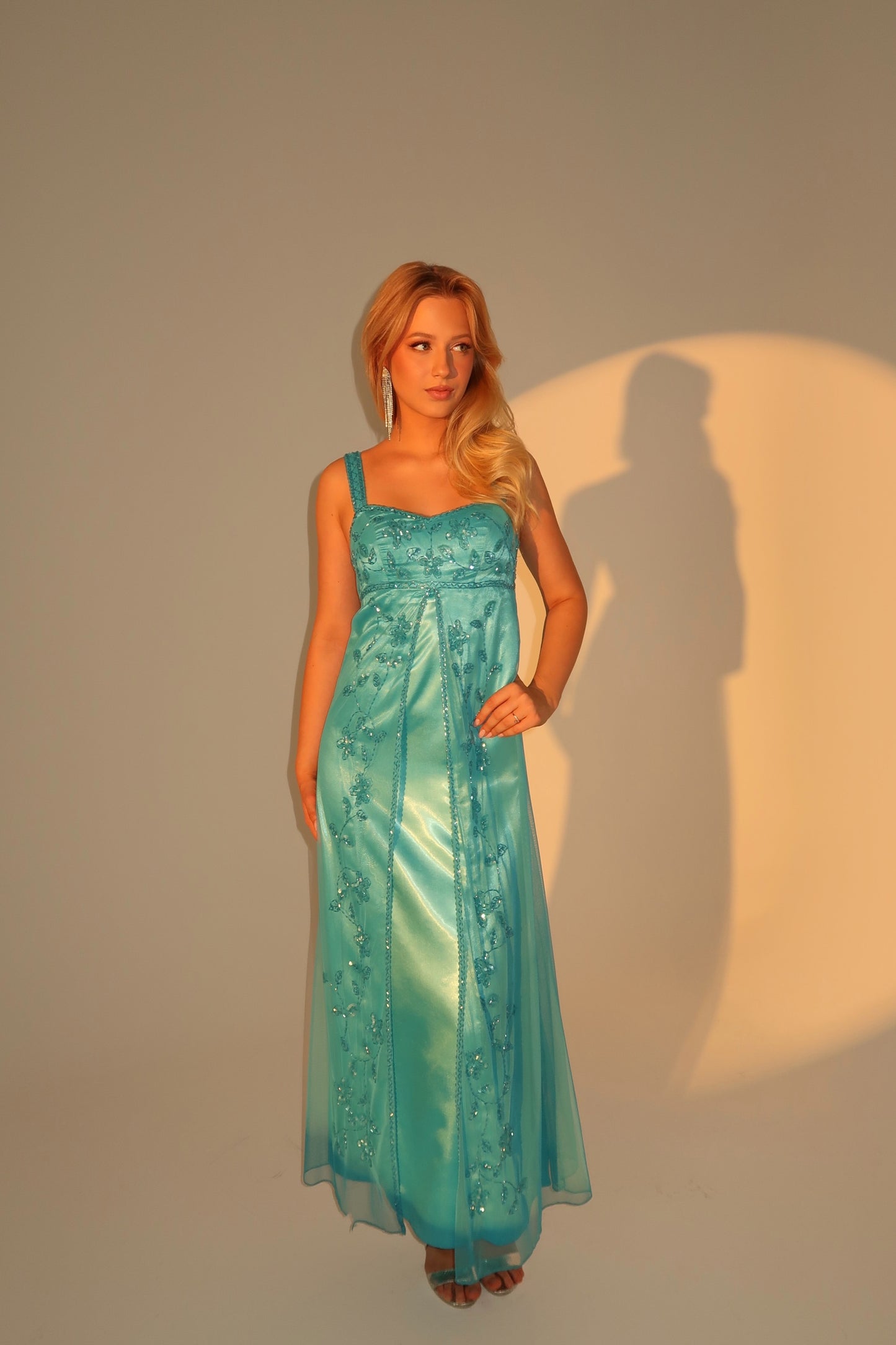 Frozen Gorgeous Turquoise Beaded Vintage Royal Gown