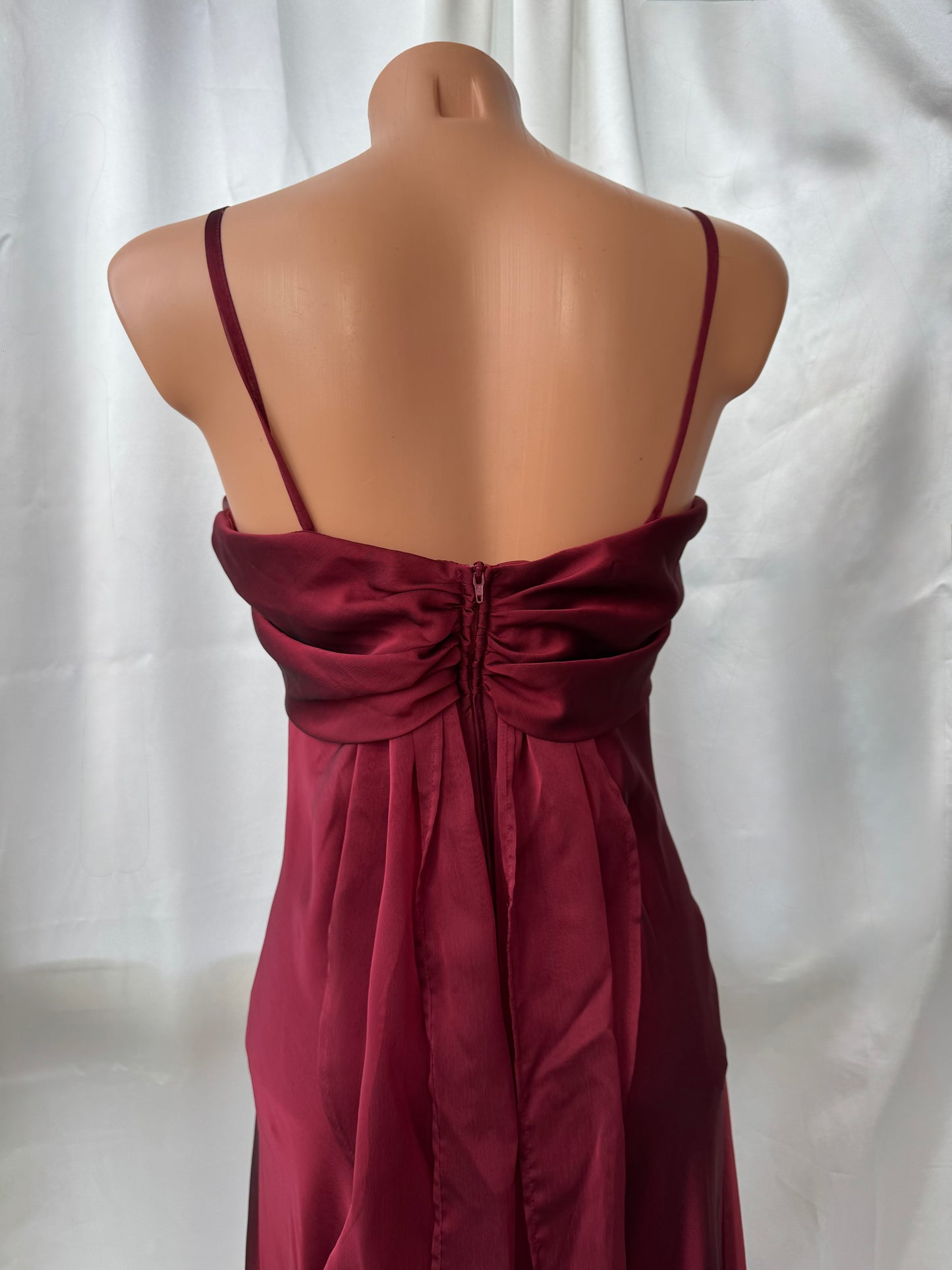 Elegant Red Vintage Dress with Ribbon