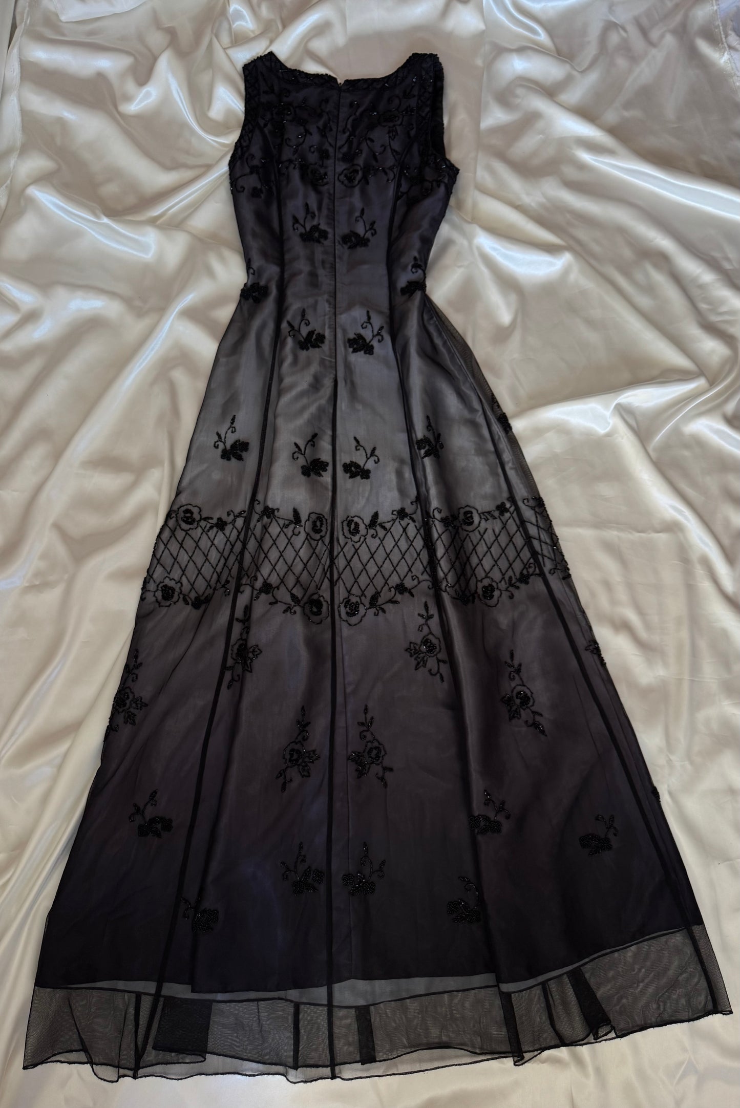 Gorgeous Gray Tulle Beaded Vintage Royal Gown