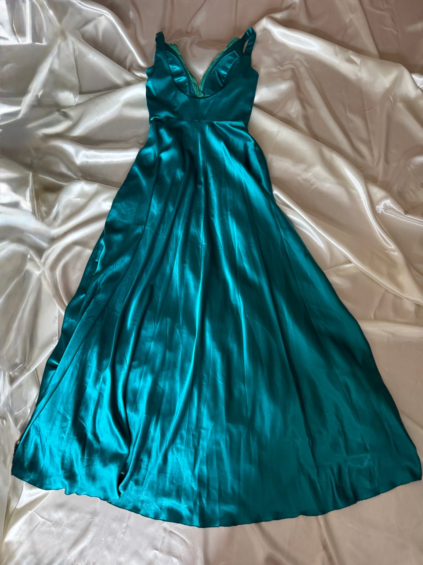 Absolutely Beautiful Butterfly Green Blue Vintage Beaded Dress