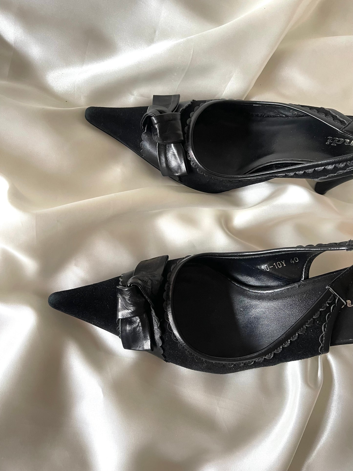 Vintage Black Ribbon Suede Heels