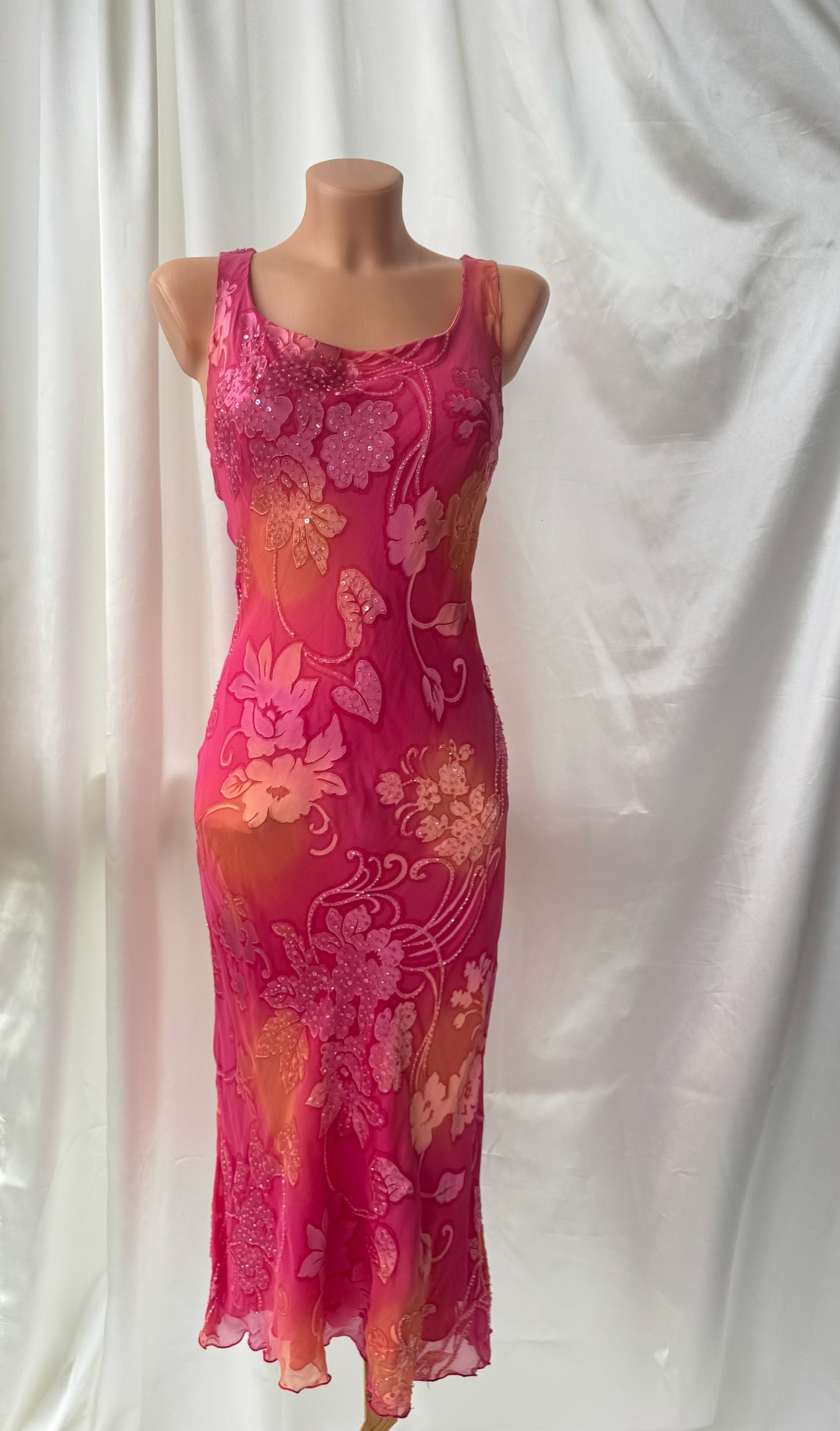 Subtle Pink & Orange Vintage Dress