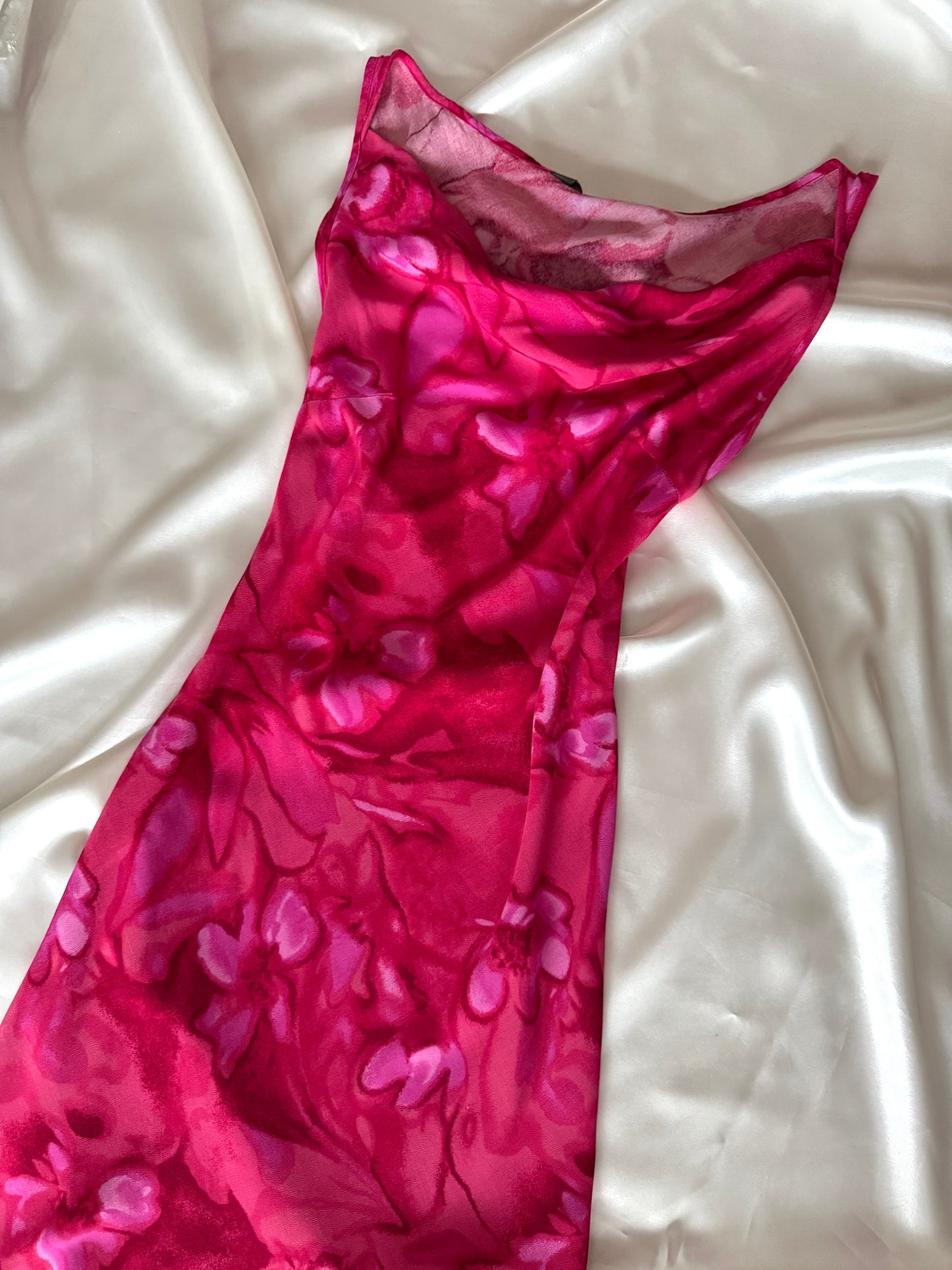 Gorgeous Pink Floral Vintage Island Dress