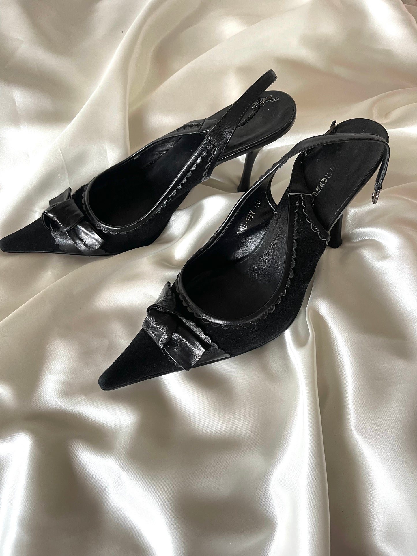 Vintage Black Ribbon Suede Heels