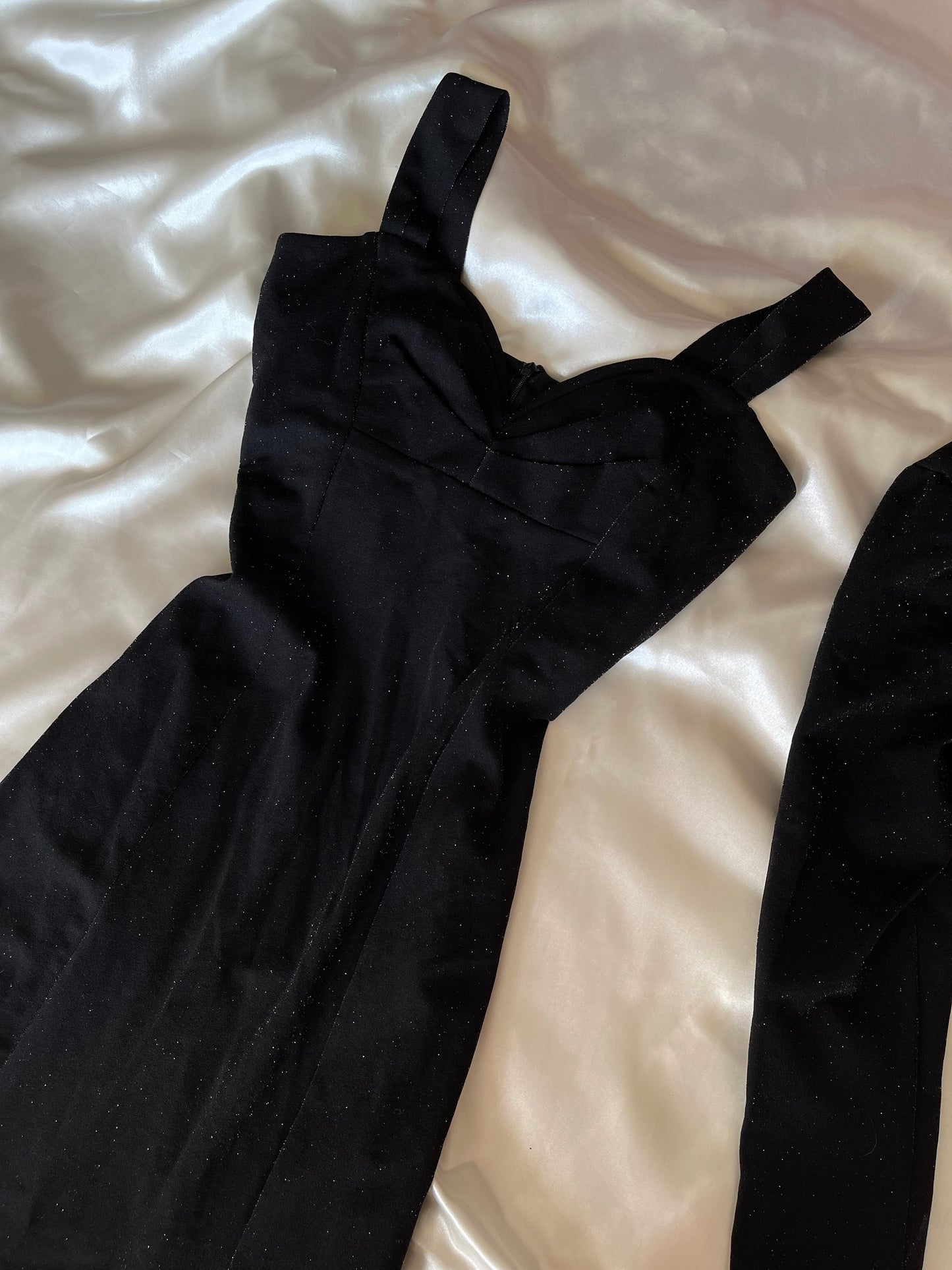 Black Sparkly Sweetheart Neck Vintage Gown