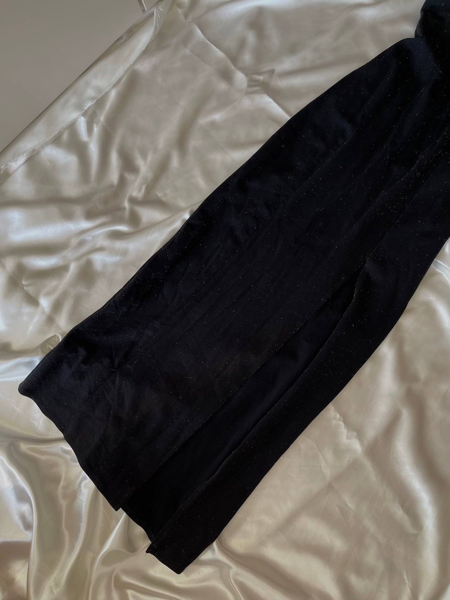 Black Sparkly Sweetheart Neck Vintage Gown