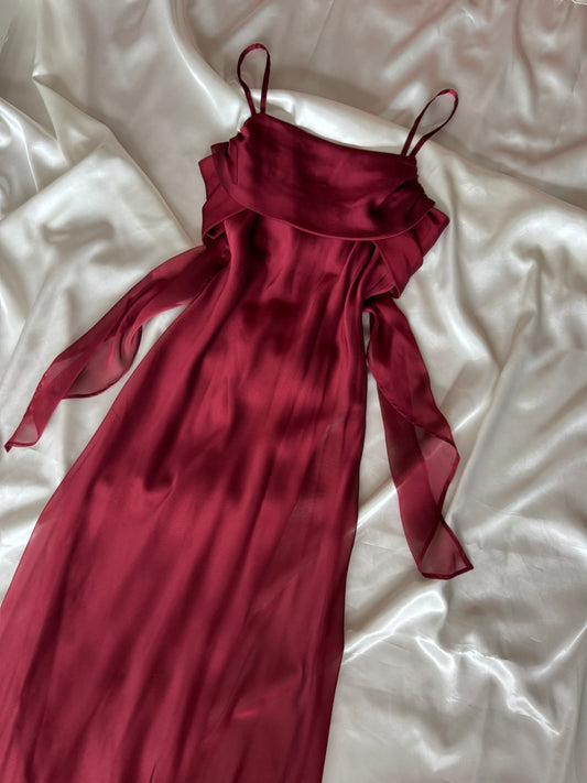 Elegant Red Vintage Dress with Ribbon