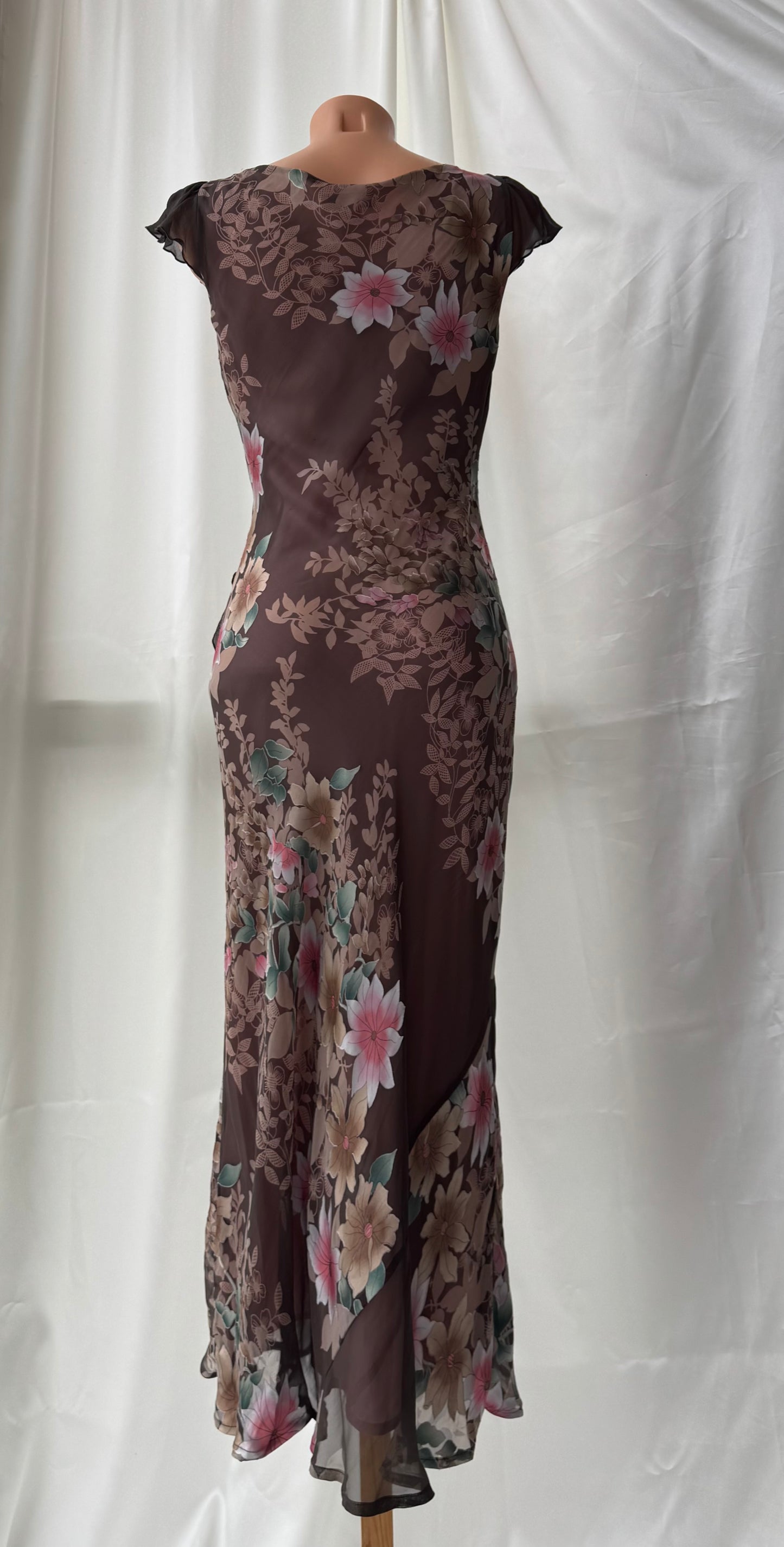 Gorgeous Brown Floral Vintage Dress