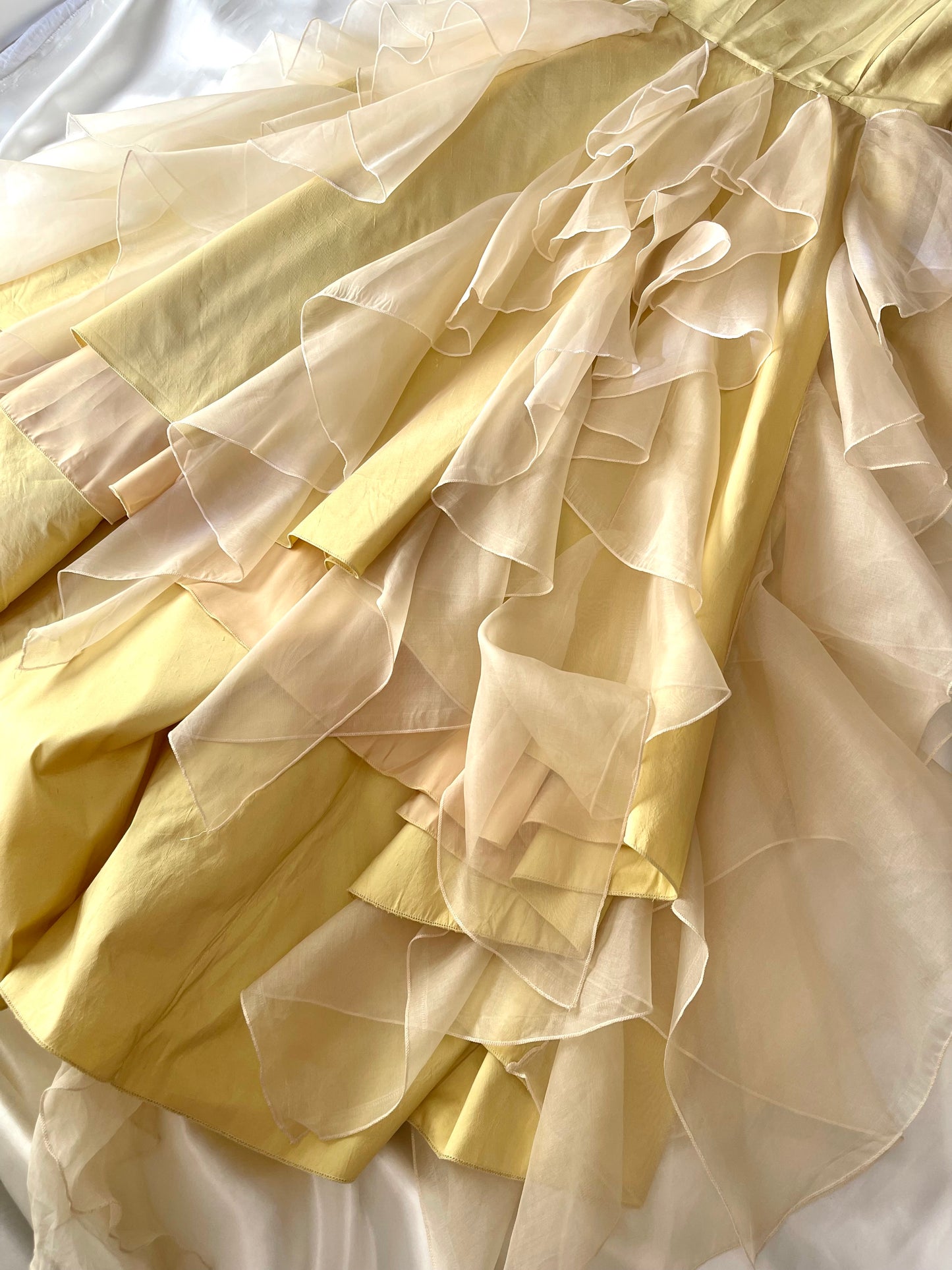Beautiful Floral Subtle Yellow Silk Vintage Dress