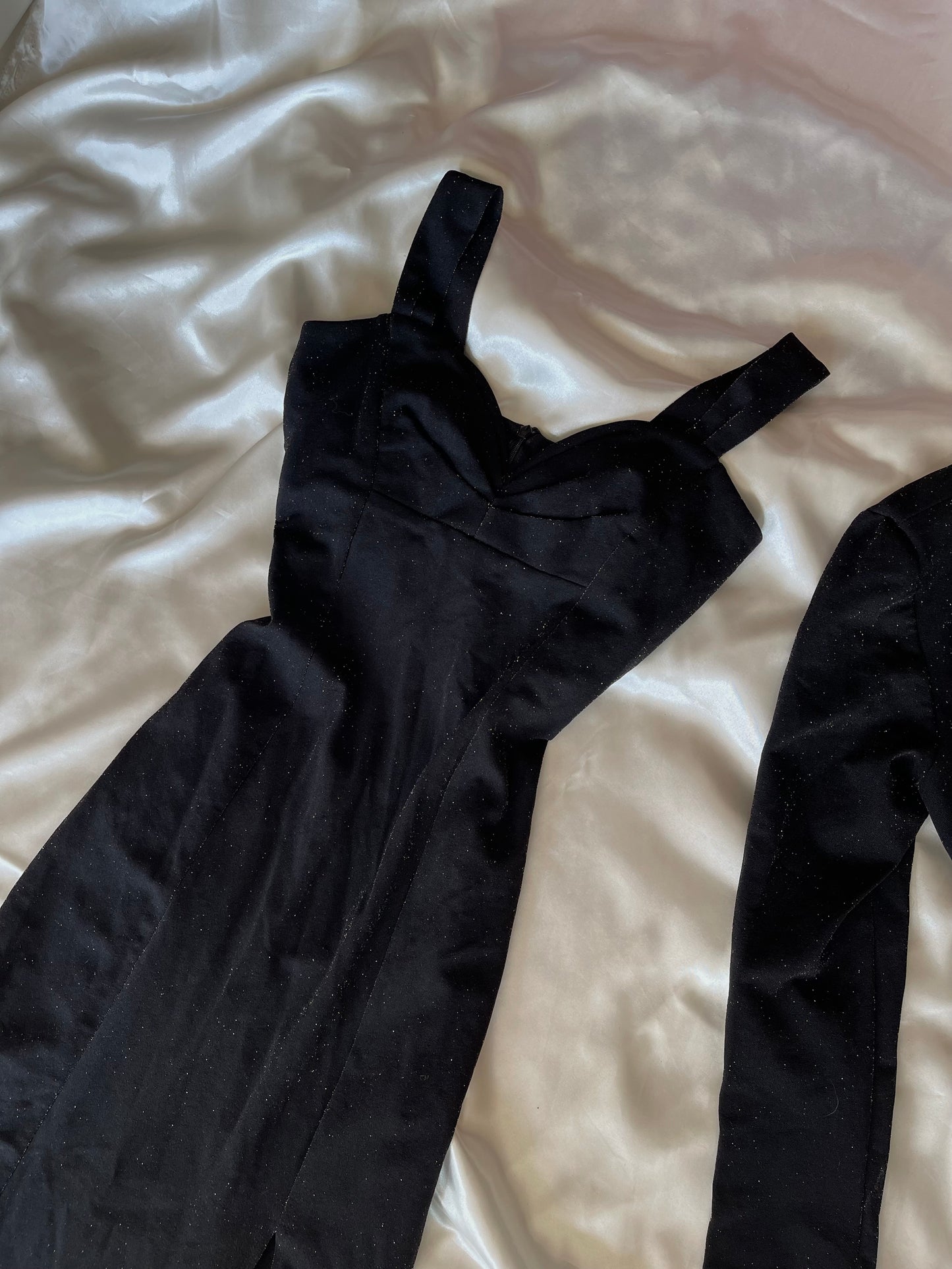 Black Sparkly Sweetheart Neck Vintage Gown