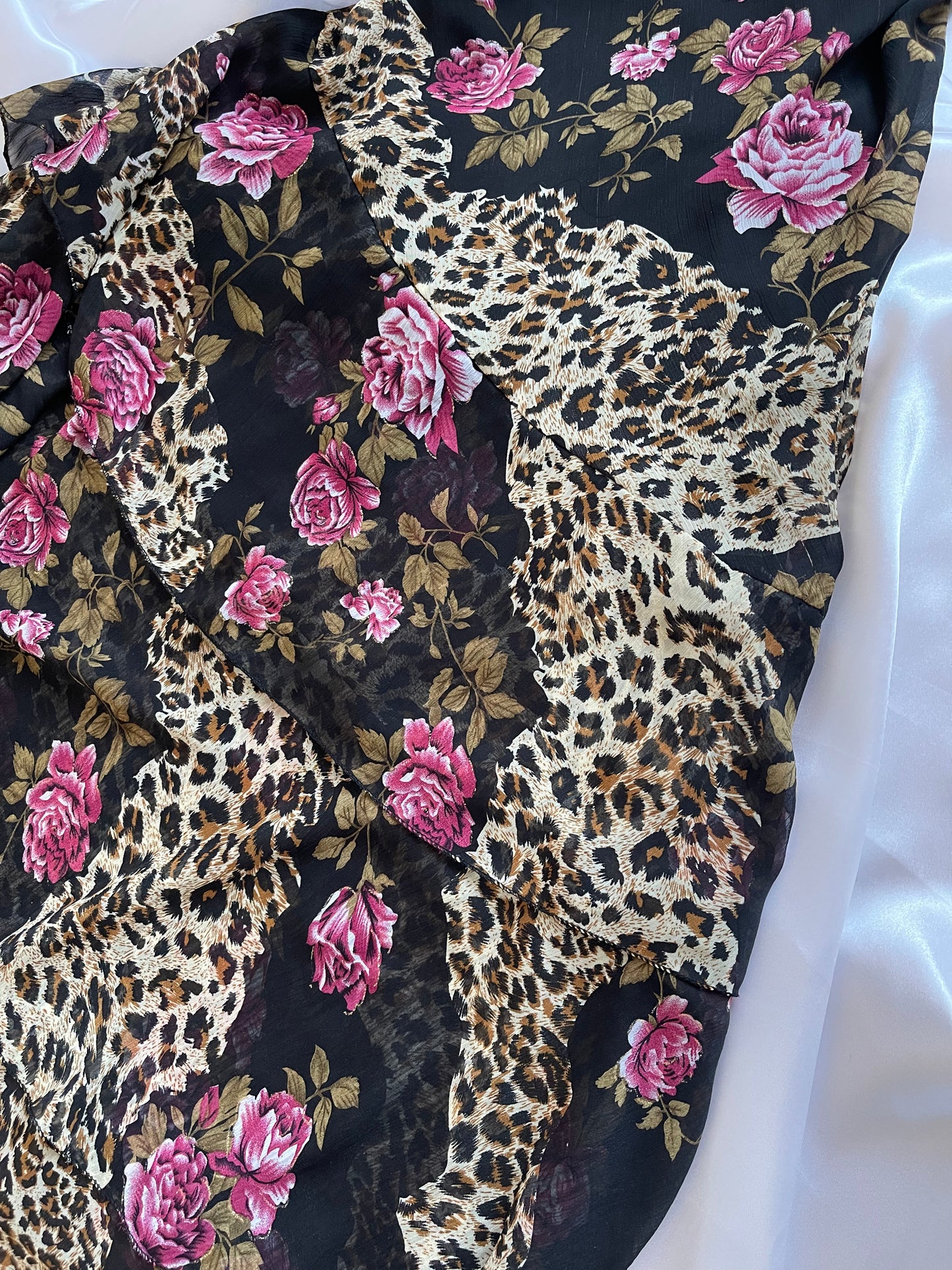 Beautiful Leopard & Flower Pattern Vintage Black Dress