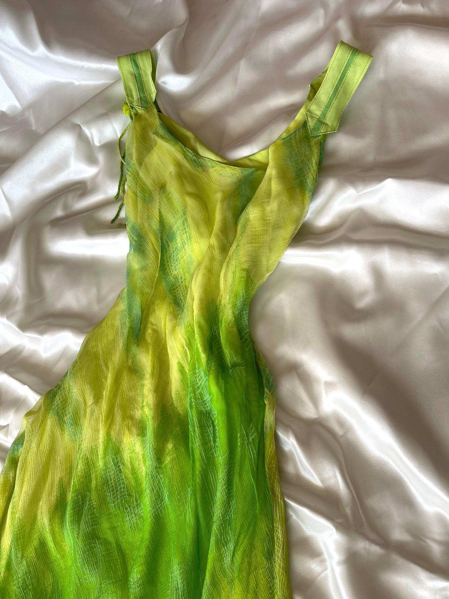 Delicate Green Floral Vintage Dress