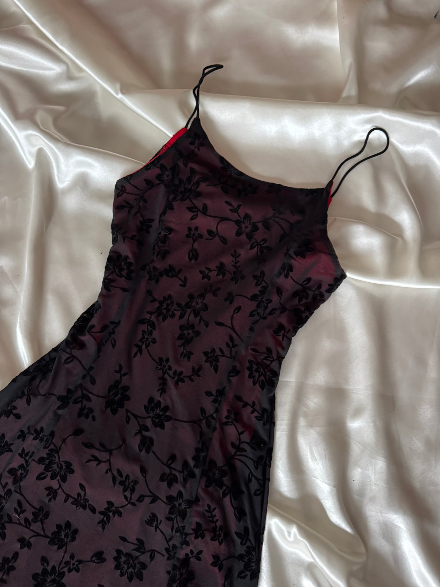 Red & Black Floral Velvet Gothic Vintage Dress