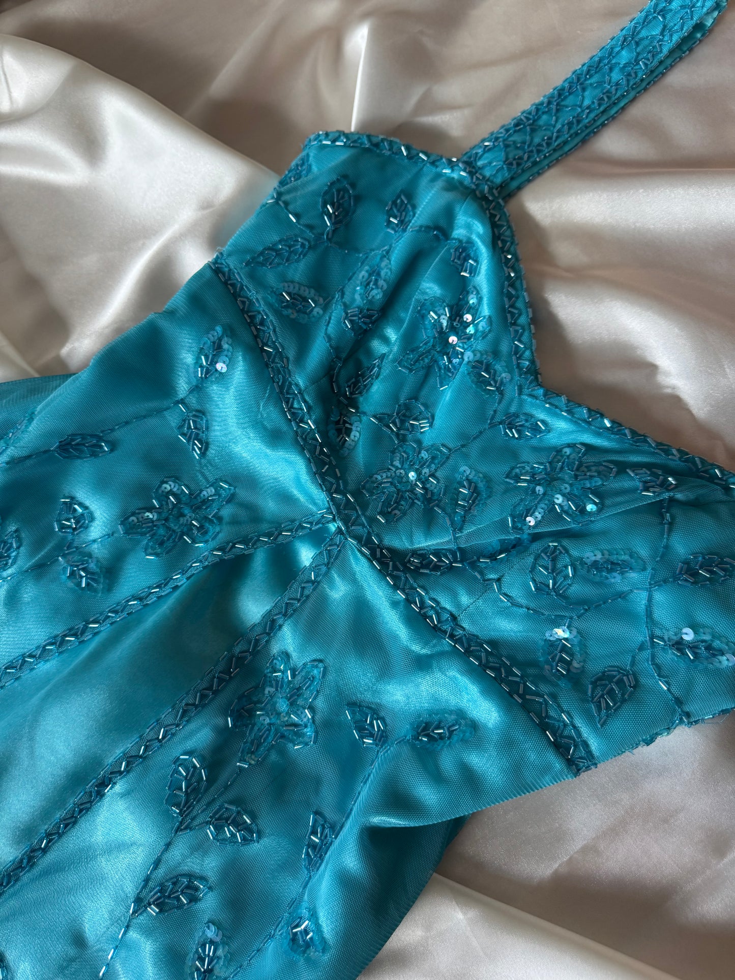 Frozen Gorgeous Turquoise Beaded Vintage Royal Gown