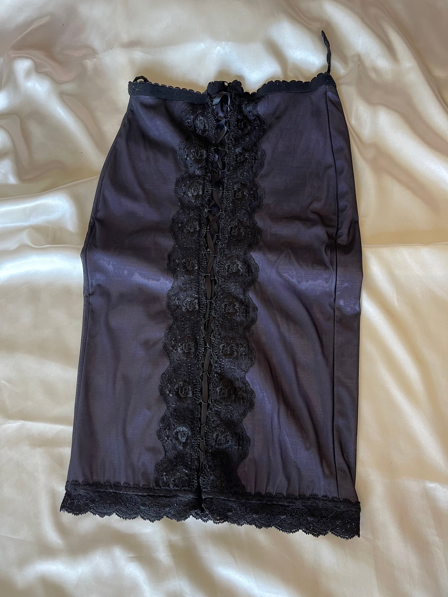 Vintage Lace Midi Pencil Skirt