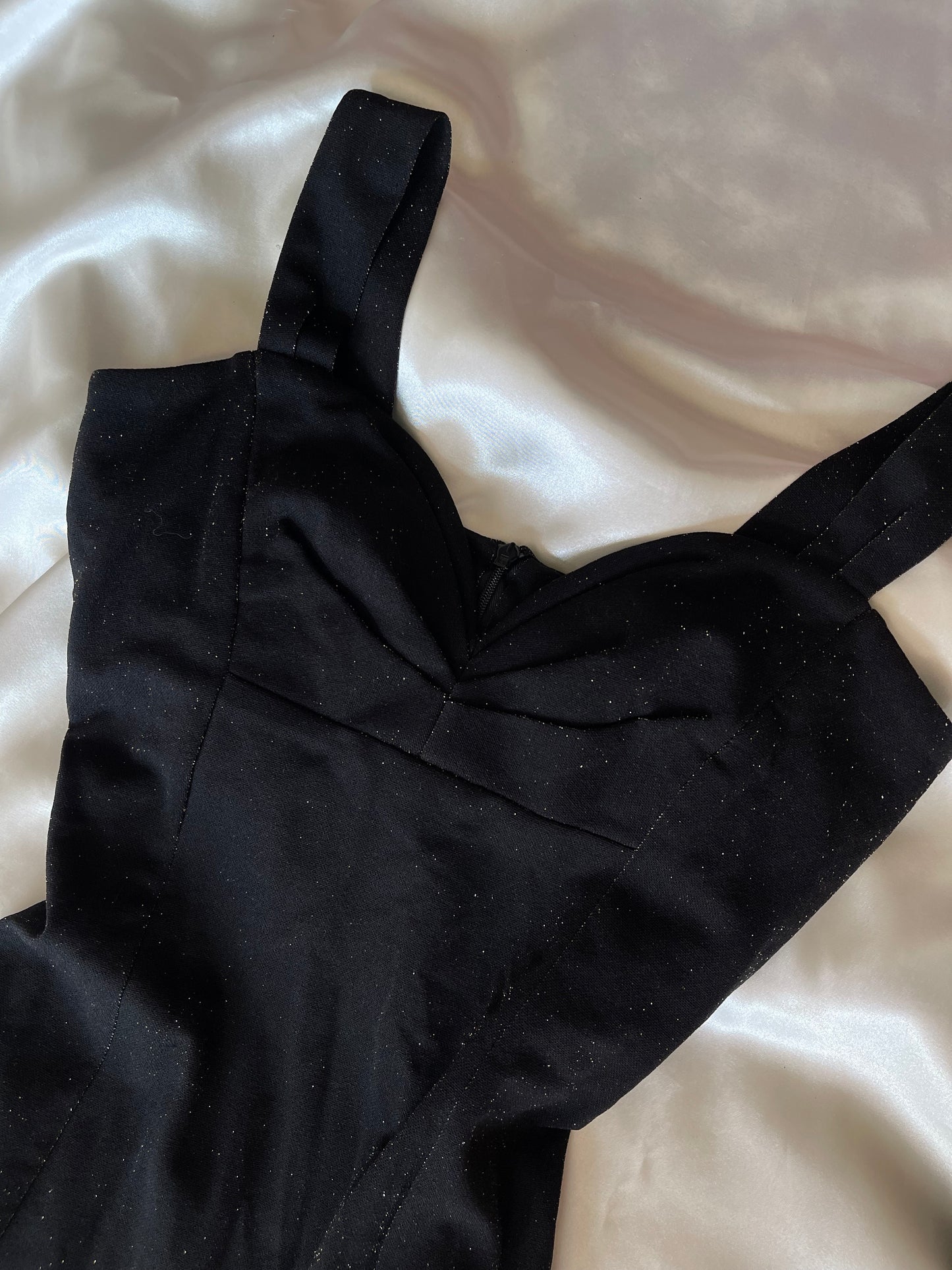 Black Sparkly Sweetheart Neck Vintage Gown