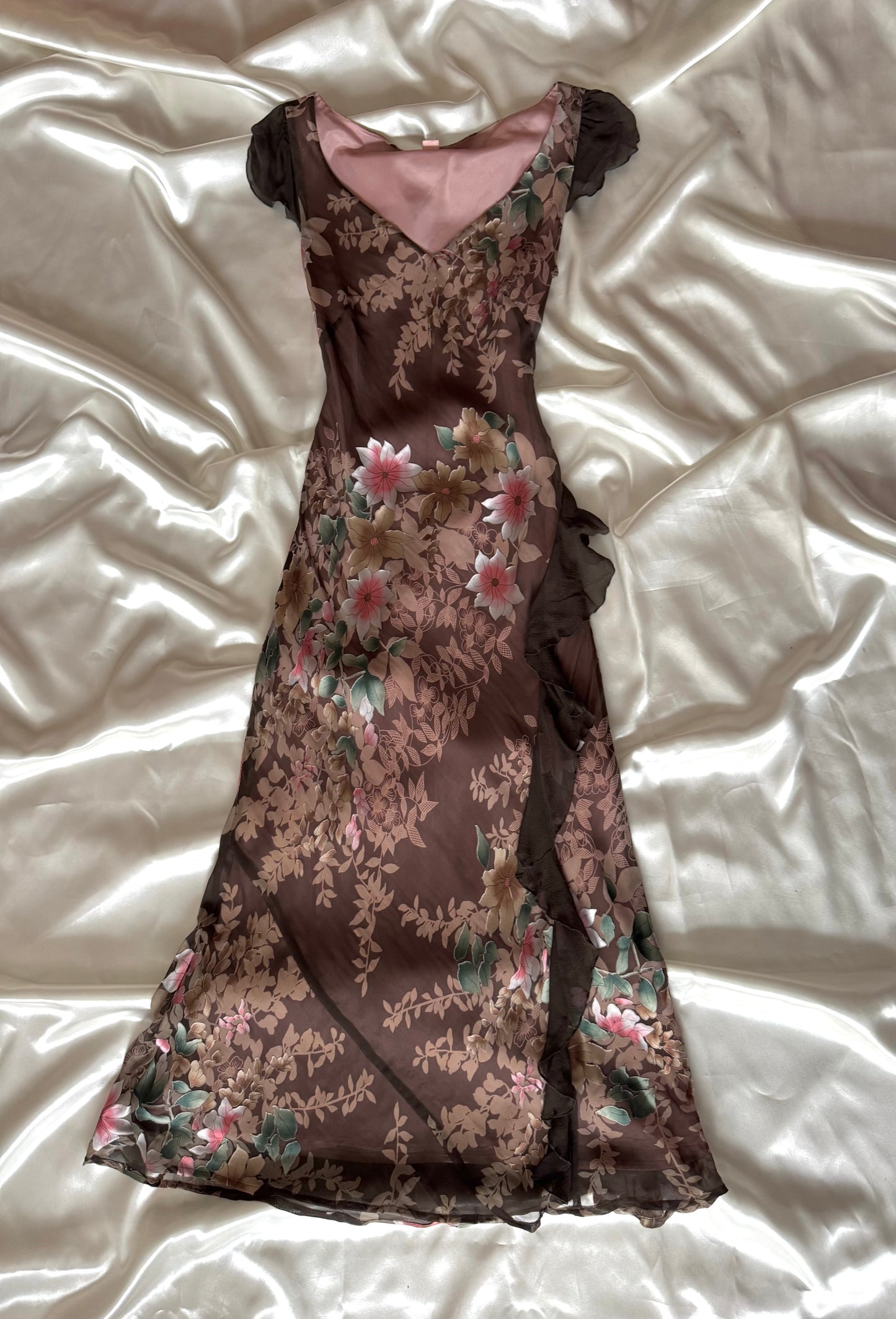 Gorgeous Brown Floral Vintage Dress