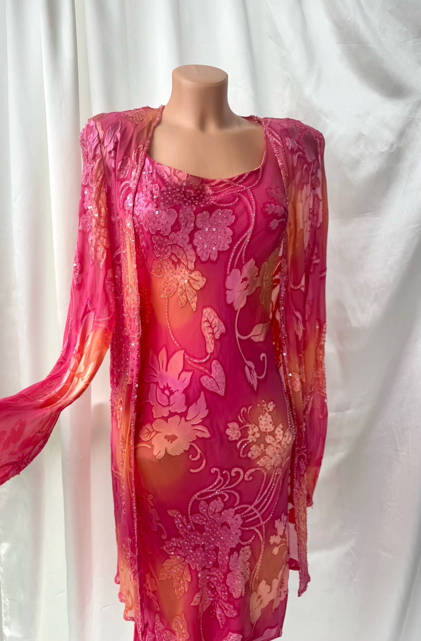 Subtle Pink & Orange Vintage Dress