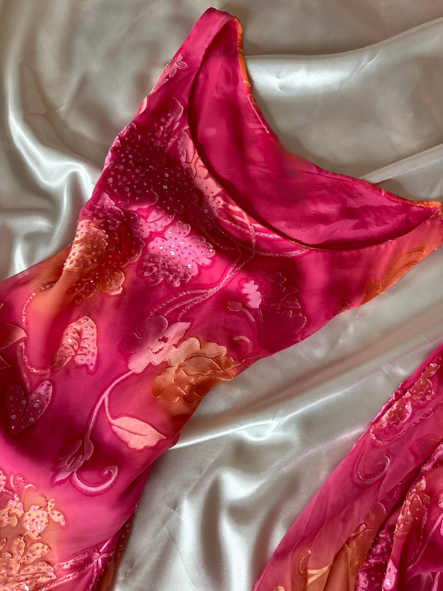 Subtle Pink & Orange Vintage Dress