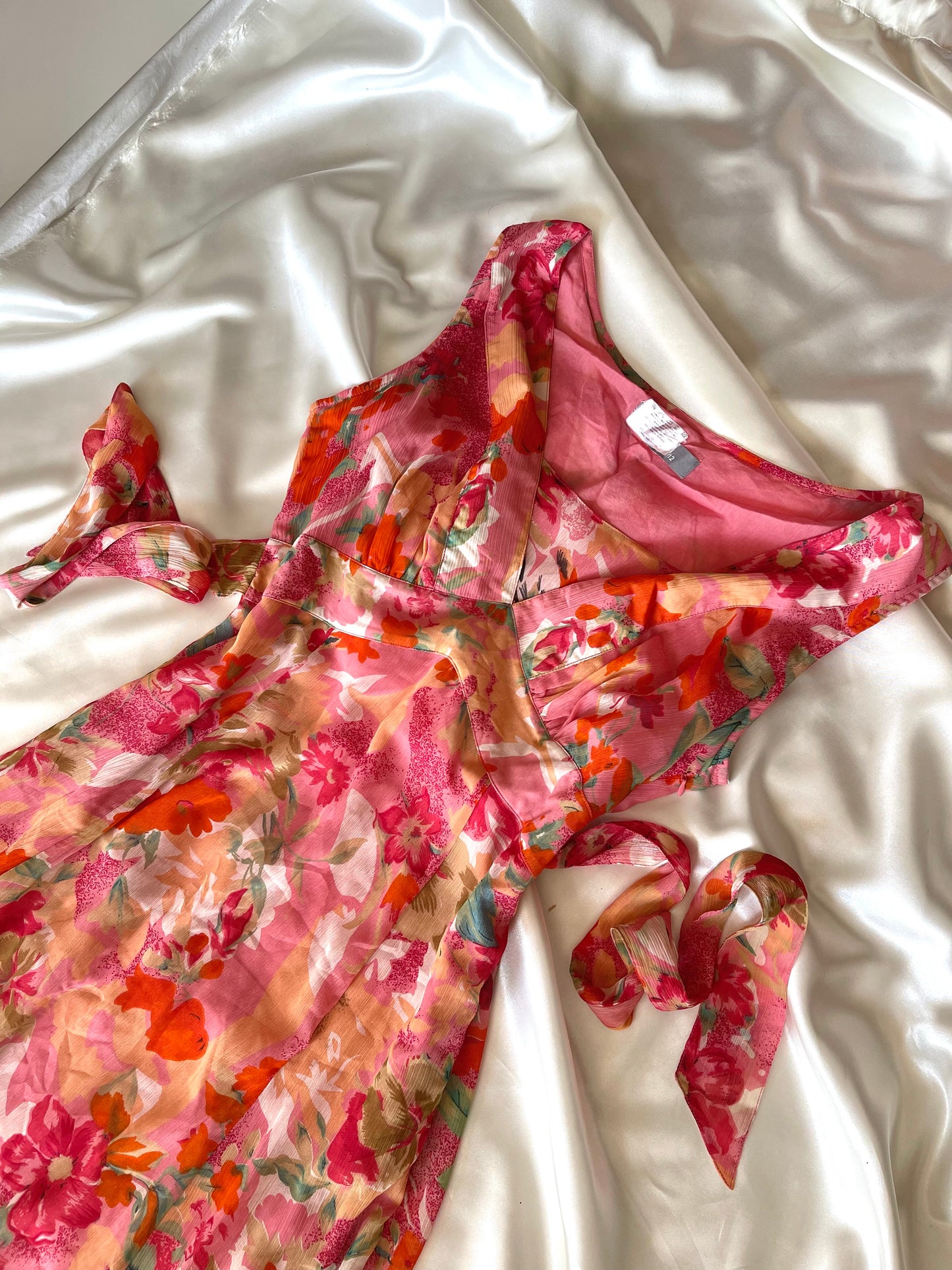 Stunning Vintage Pink Flower Dress