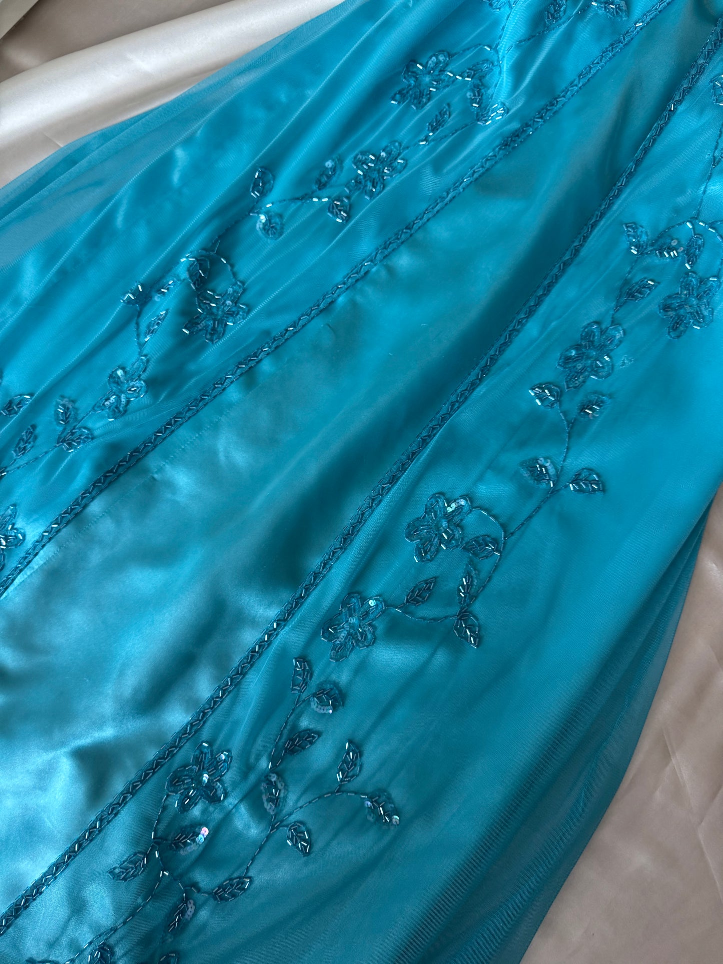 Frozen Gorgeous Turquoise Beaded Vintage Royal Gown