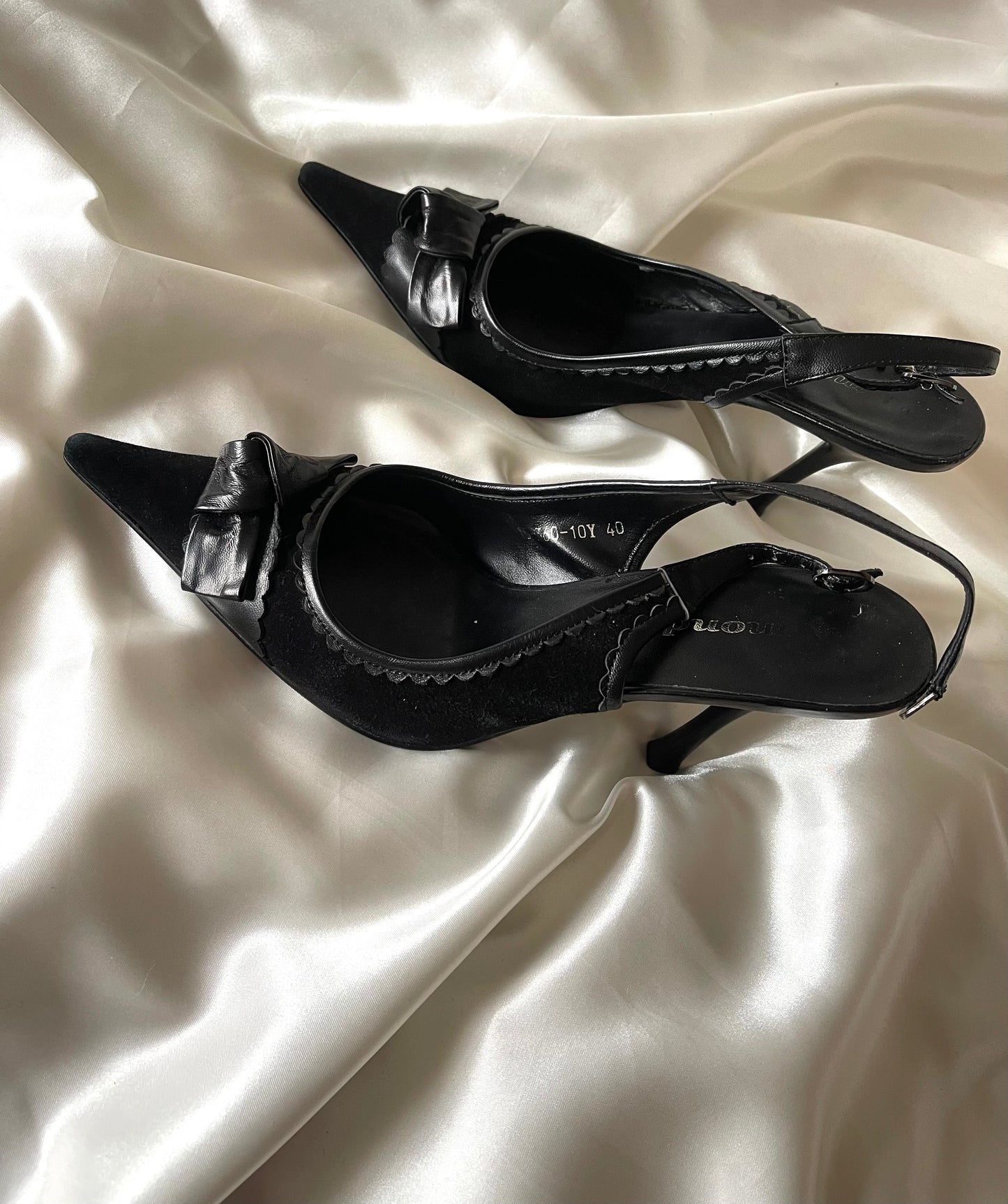 Vintage Black Ribbon Suede Heels