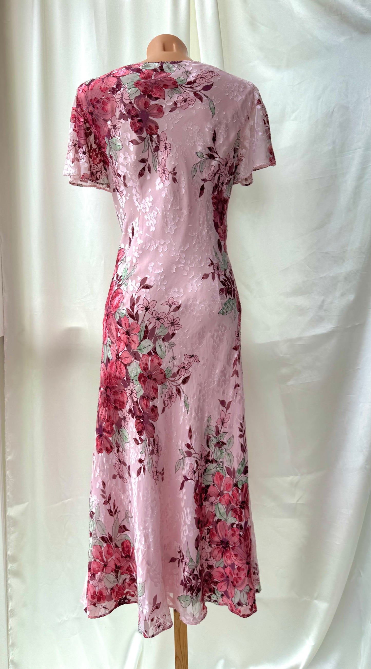 Gorgeous Pink Floral Vintage Dress