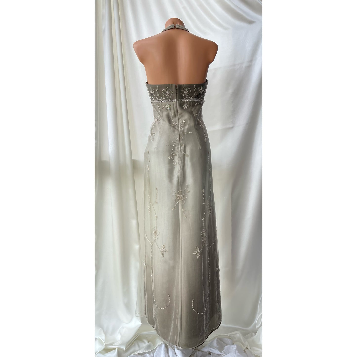 Gorgeous Gray Tulle Beaded Vintage Royal Gown