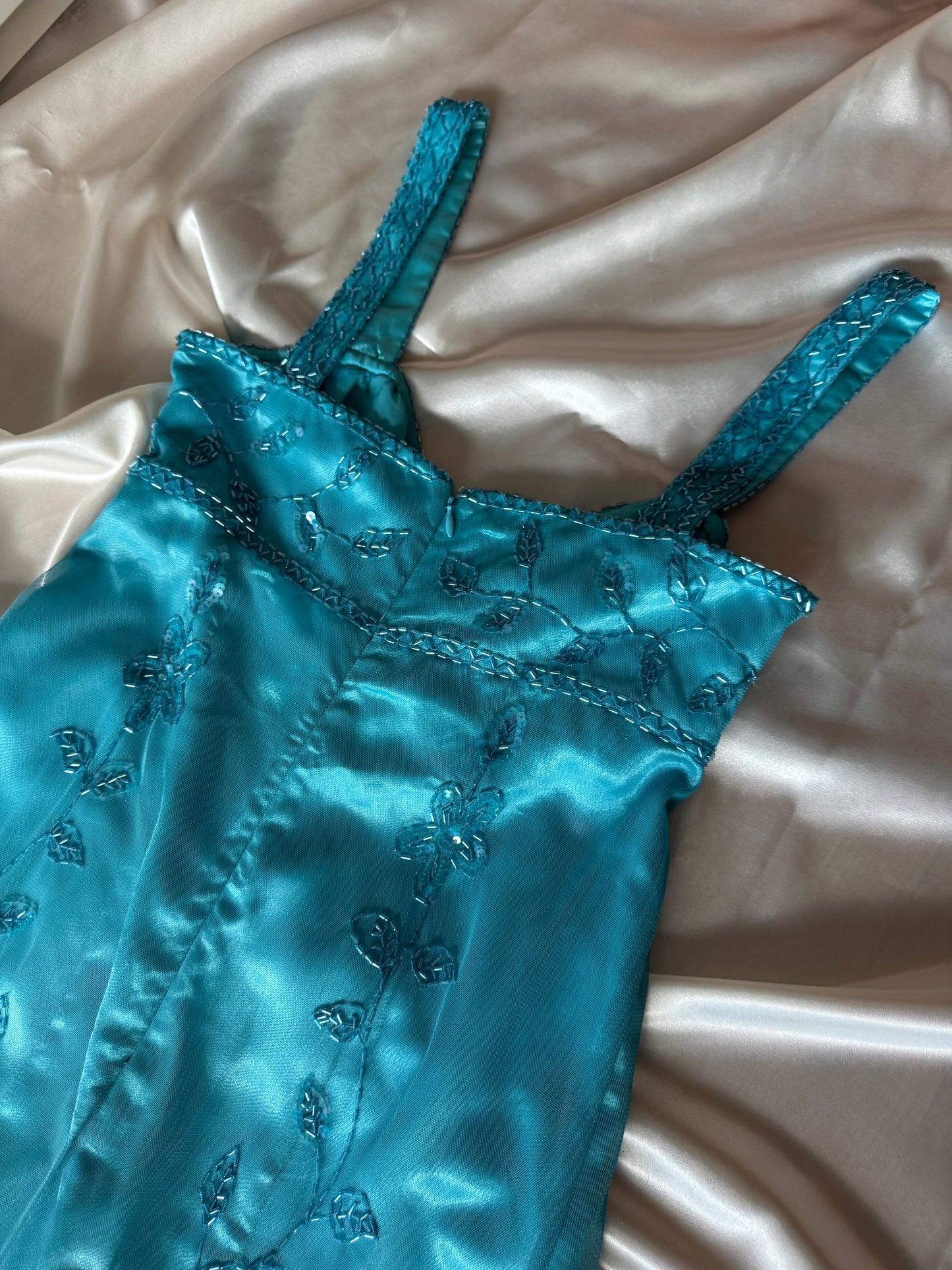 Frozen Gorgeous Turquoise Beaded Vintage Royal Gown