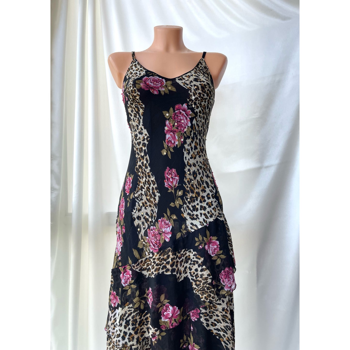 Beautiful Leopard & Flower Pattern Vintage Black Dress
