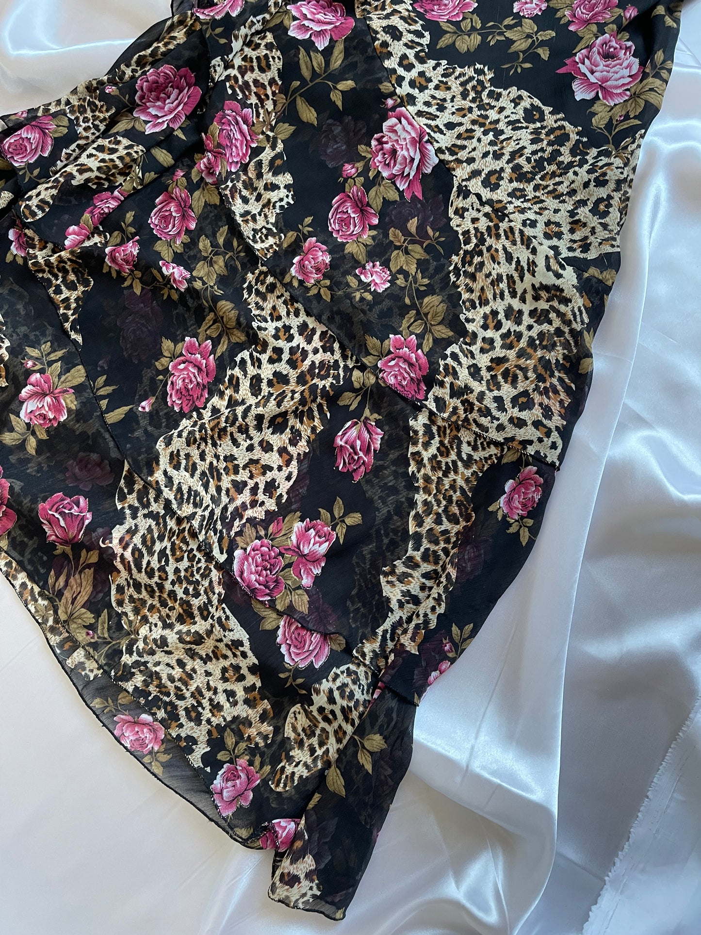 Beautiful Leopard & Flower Pattern Vintage Black Dress