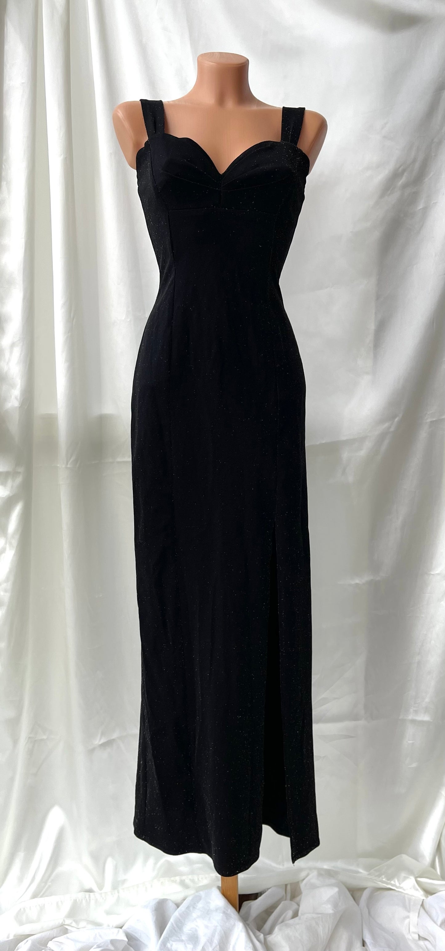 Black Sparkly Sweetheart Neck Vintage Gown